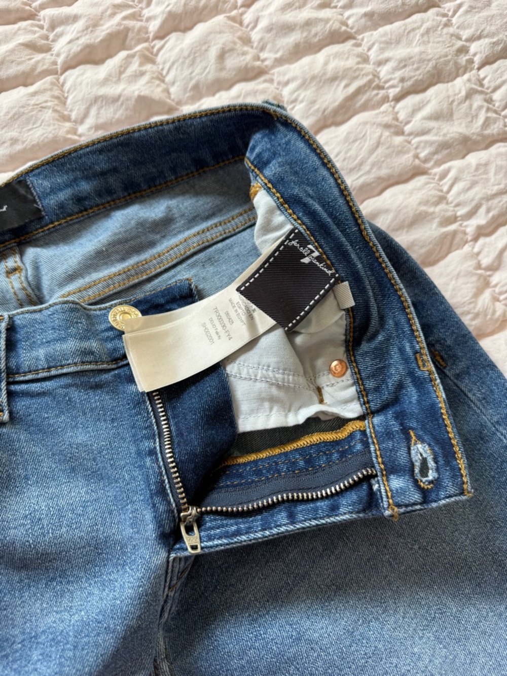 7 For All Mankind Dojo Jeans Size 28 - Picture 2 of 4